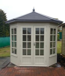 ex-display-cedar-york-summerhouse-tunstall-garden-buildings